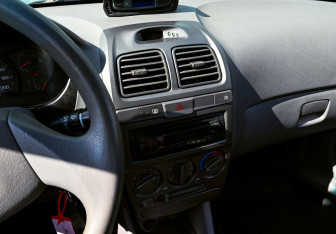 Подержанный автомобиль Hyundai Accent Sedan 2009 года (10 фото)
