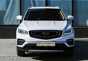 Подержанный автомобиль Geely Atlas Pro 2023 года (8 фото)