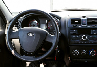 Подержанный автомобиль LADA (ВАЗ) Granta Wagon 2019 года (11 фото)