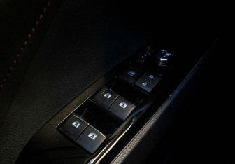 Подержанный автомобиль Toyota Camry Sedan 2018 года (17 фото)