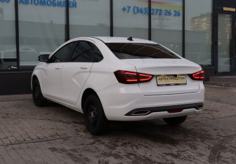 Подержанный автомобиль LADA (ВАЗ) Vesta Sedan 2023 года (3 фото)