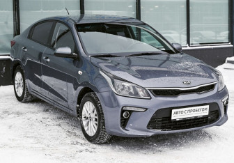 Подержанный автомобиль Kia Rio Sedan 2019 года (7 фото)