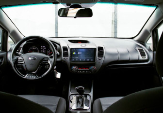 Подержанный автомобиль Kia Cerato Sedan 2018 года (19 фото)