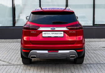Подержанный автомобиль Geely Atlas 2021 года (4 фото)