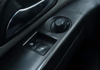 Подержанный автомобиль Chevrolet Cruze Sedan 2013 года (11 фото)