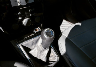 Подержанный автомобиль Opel Astra Sedan 2012 года (10 фото)