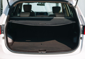 Подержанный автомобиль Hyundai Santa Fe 2013 года (17 фото)