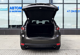Подержанный автомобиль Mazda CX-5 2018 года (20 фото)