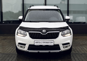 Подержанный автомобиль Skoda Yeti 2016 года (8 фото)