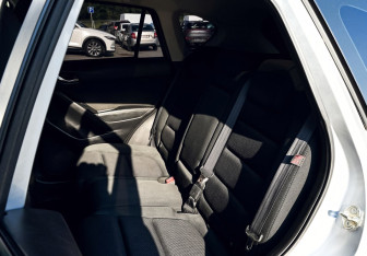 Подержанный автомобиль Mazda CX-5 2015 года (17 фото)