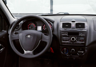 Подержанный автомобиль LADA (ВАЗ) Granta Liftback 2019 года (17 фото)