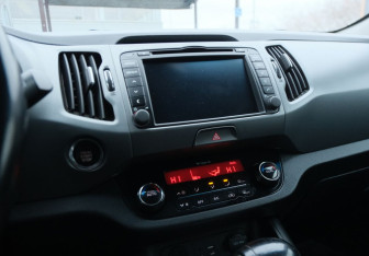 Подержанный автомобиль Kia Sportage 2015 года (12 фото)