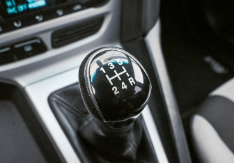 Подержанный автомобиль Ford Focus Sedan 2011 года (16 фото)