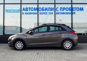 Подержанный автомобиль Hyundai i30 Hatchback 2014 года (2 фото)