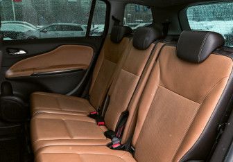 Подержанный автомобиль Opel Zafira Compactvan 2013 года (18 фото)