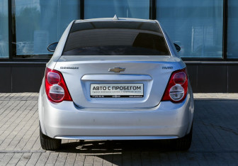 Подержанный автомобиль Chevrolet Aveo Sedan 2012 года (4 фото)