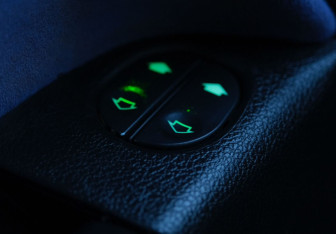 Подержанный автомобиль Ford Fusion 2006 года (11 фото)