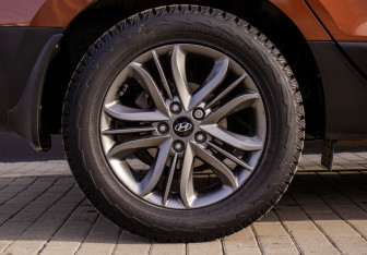 Подержанный автомобиль Hyundai ix35 2014 года (21 фото)