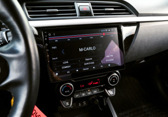 Подержанный автомобиль Kia Rio Hatchback 2019 года (10 фото)