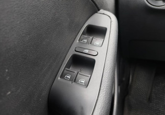 Подержанный автомобиль Volkswagen Jetta Sedan 2013 года (16 фото)