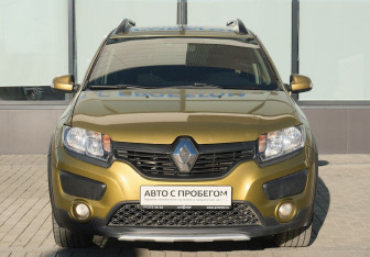 Подержанный автомобиль Renault Sandero 2018 года (8 фото)