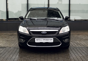 Подержанный автомобиль Ford Focus Sedan 2008 года (8 фото)