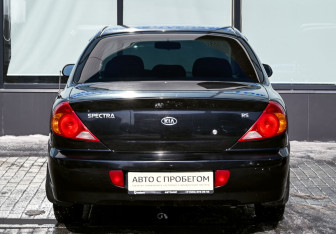 Подержанный автомобиль Kia Spectra Sedan 2007 года (4 фото)