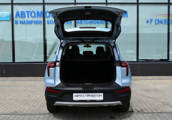 Подержанный автомобиль Москвич 3 2024 года (22 фото)