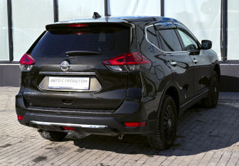 Подержанный автомобиль Nissan X-Trail 2019 года (5 фото)