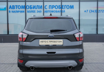 Подержанный автомобиль Ford Kuga 2018 года (4 фото)