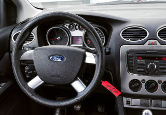 Подержанный автомобиль Ford Focus Hatchback 2010 года (17 фото)