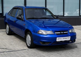 Подержанный автомобиль Daewoo Nexia Sedan 2013 года (7 фото)