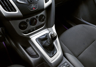 Подержанный автомобиль Ford Focus Sedan 2012 года (9 фото)