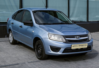 Подержанный автомобиль LADA (ВАЗ) Granta Liftback 2017 года (7 фото)