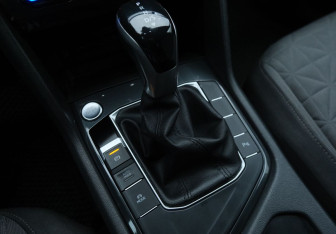 Подержанный автомобиль Volkswagen Tiguan 2021 года (14 фото)