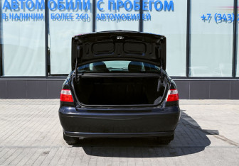 Подержанный автомобиль Fiat Albea 2011 года (17 фото)
