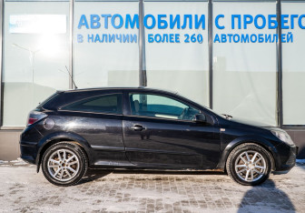 Подержанный автомобиль Opel Astra Hatchback 2008 года (6 фото)