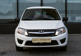 Подержанный автомобиль LADA (ВАЗ) Granta Liftback 2017 года (8 фото)