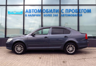Подержанный автомобиль Skoda Octavia Liftback 2011 года (2 фото)