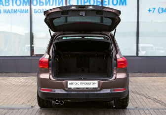 Подержанный автомобиль Volkswagen Tiguan 2016 года (21 фото)