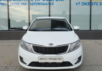 Подержанный автомобиль Kia Rio Sedan 2014 года (8 фото)