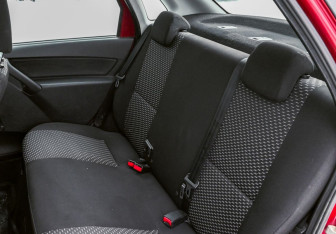 Подержанный автомобиль LADA (ВАЗ) Granta Sedan 2017 года (17 фото)