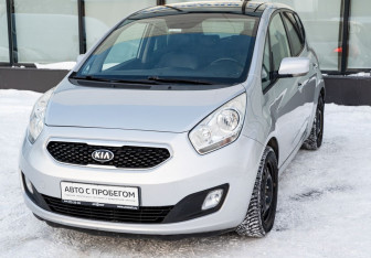Подержанный автомобиль Kia Venga 2014 года (2 фото)
