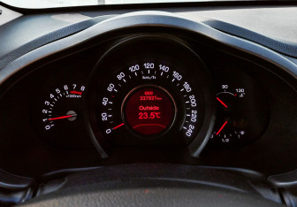 Подержанный автомобиль Kia Sportage 2012 года (11 фото)