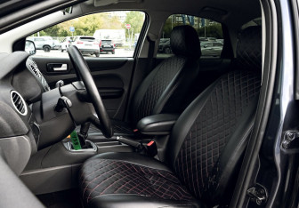 Подержанный автомобиль Ford Focus Sedan 2007 года (14 фото)