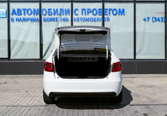 Подержанный автомобиль LADA (ВАЗ) Vesta Sedan 2017 года (17 фото)