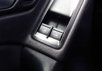 Подержанный автомобиль Volkswagen Golf Hatchback 2012 года (13 фото)