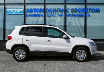 Подержанный автомобиль Volkswagen Tiguan 2010 года (6 фото)
