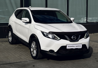 Подержанный автомобиль Nissan Qashqai 2016 года (7 фото)