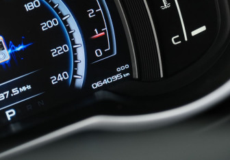 Подержанный автомобиль Geely Atlas 2021 года (17 фото)